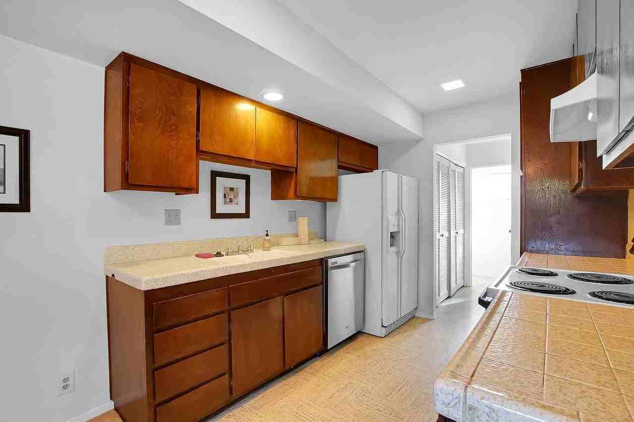 5142 Calle Real #B - Photo 5 of 21