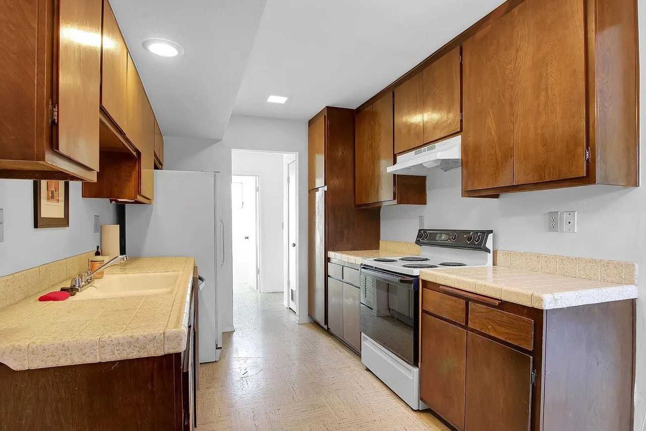 5142 Calle Real #B - Photo 6 of 21