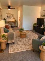 featured image of 1459 Henley Rd