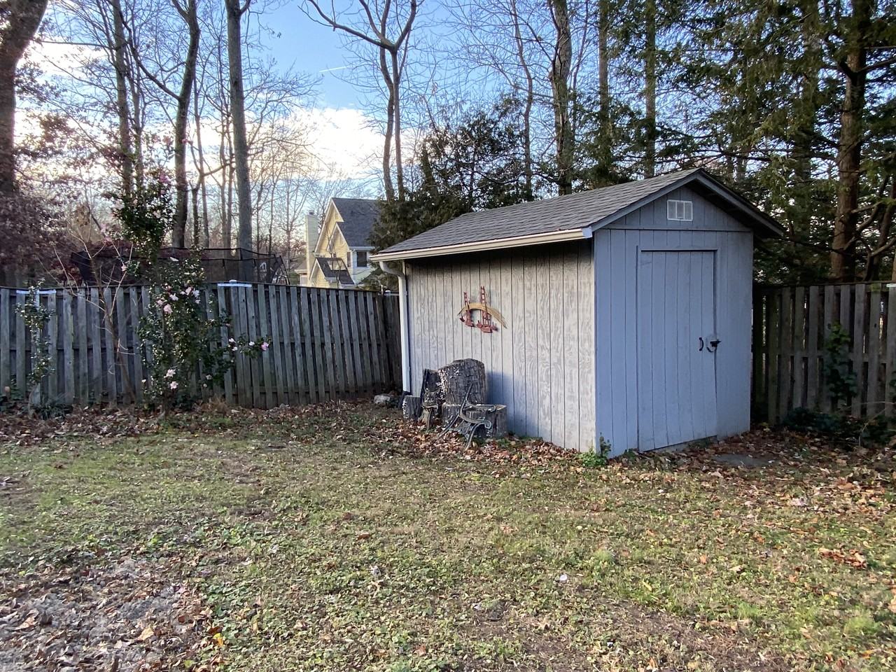 1012 Broadmont Ter #NA - Photo 6 of 37
