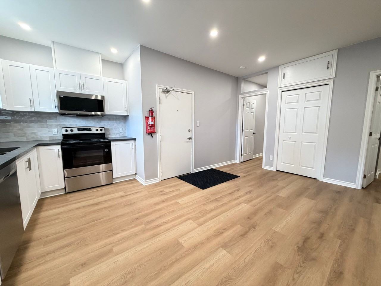 818 King Street #2 - Photo 3 of 12