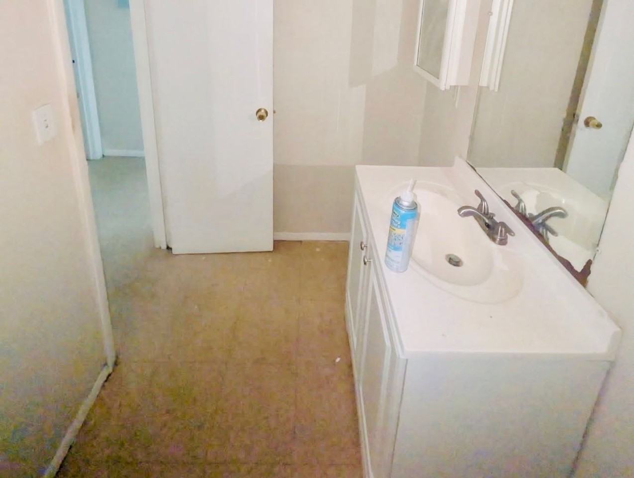 7068 County Road 213 - Photo 7 of 8