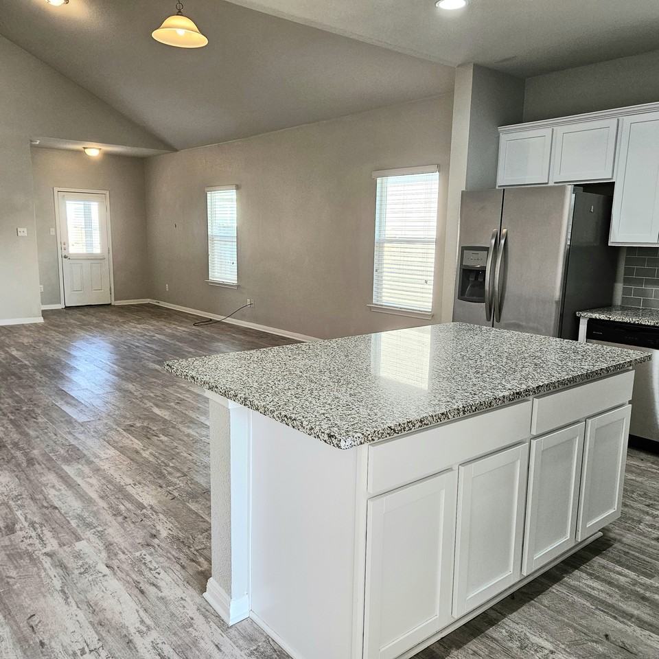 613 Donegal Ln #1 - Photo 3 of 10