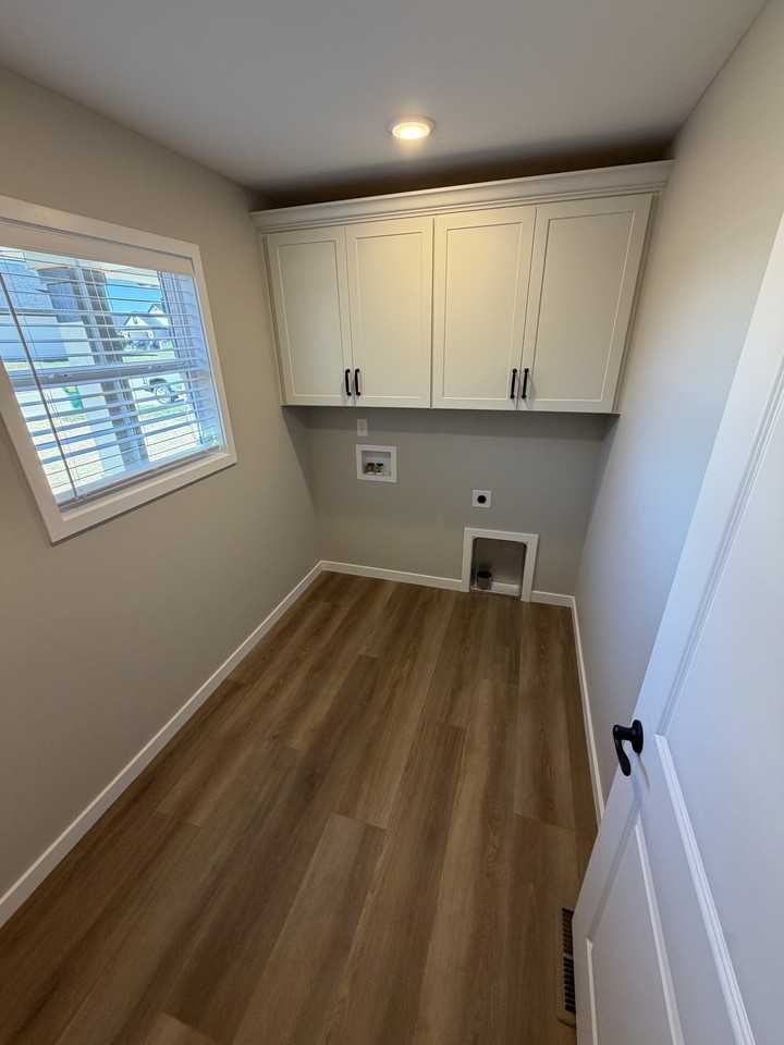 12827 Halle Dr #1 - Photo 6 of 15