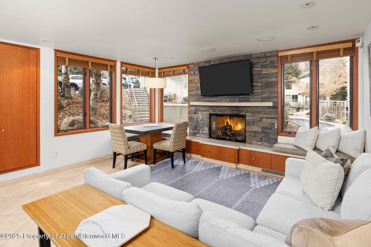 135 Carriage Way #26