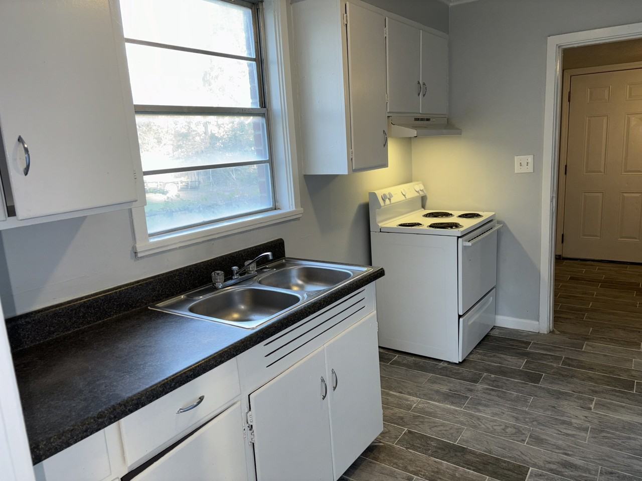 706 Wilson Ave #1 - Photo 6 of 10
