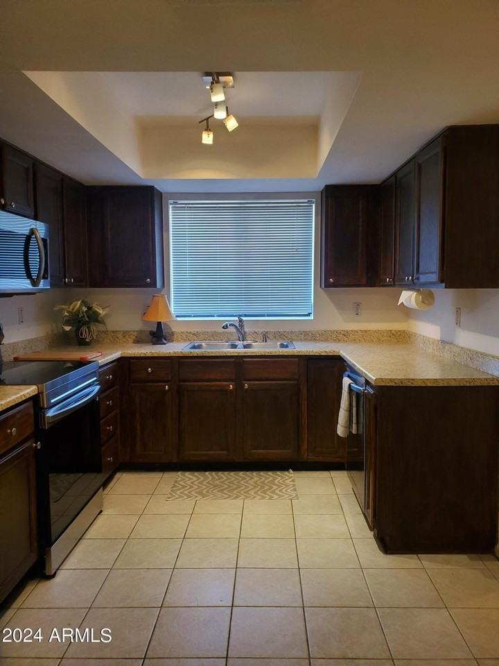 16805 E Ibsen Dr #A - Photo 6 of 20