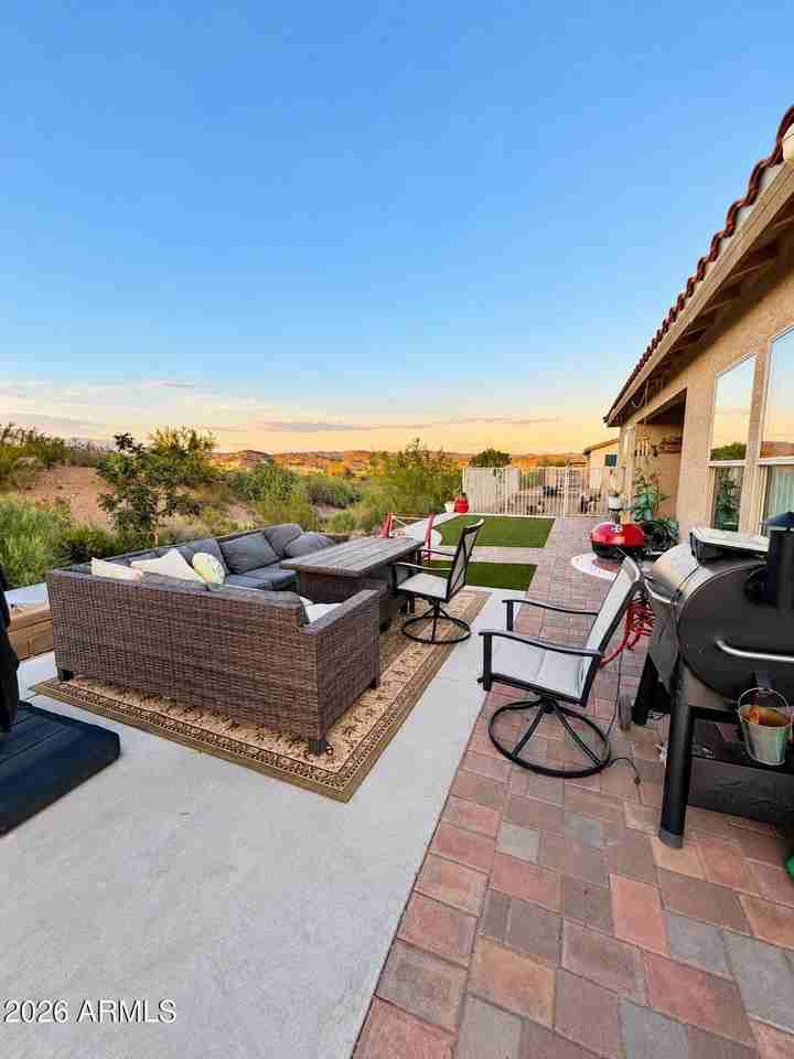 80 W Monte Cristo Dr - Photo 5 of 17