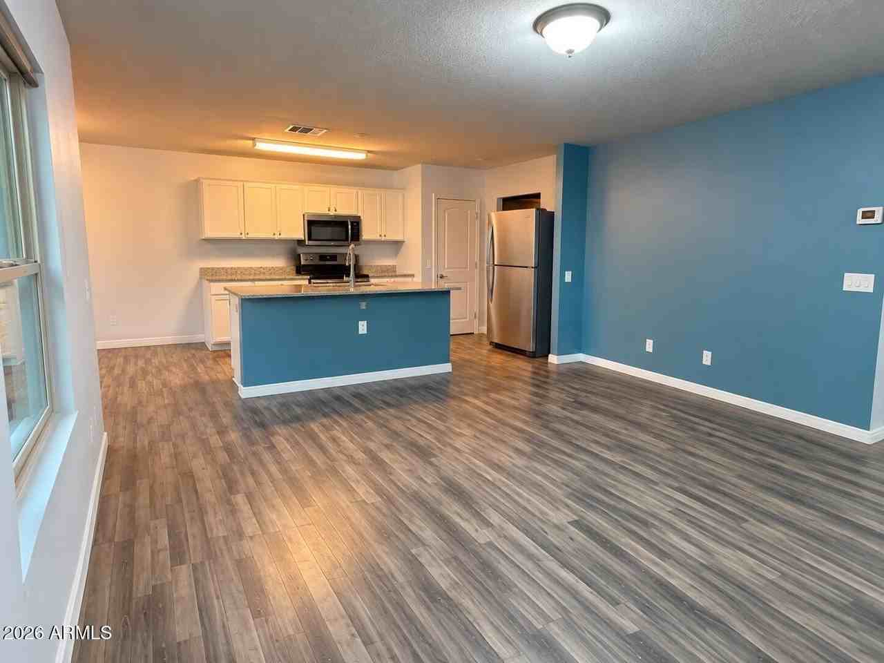 80 W Monte Cristo Dr - Photo 7 of 17