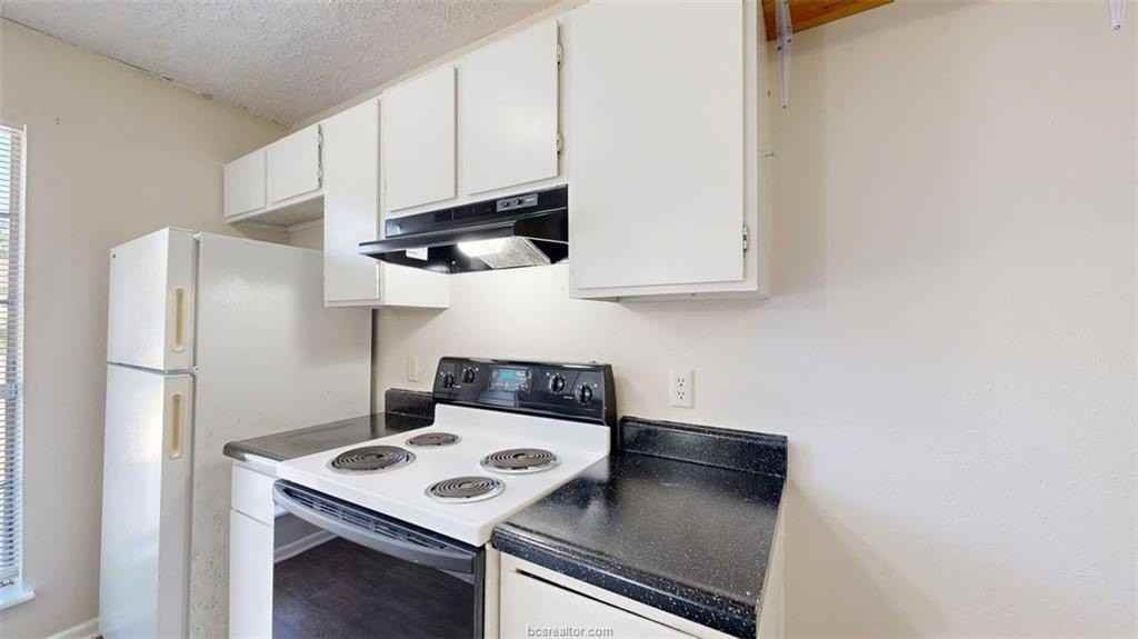 2508 Long Dr #A - Photo 6 of 16