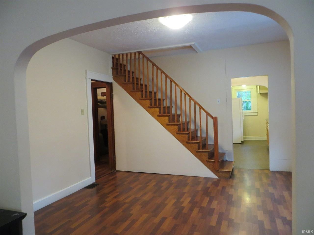 119 S Bryan Ave - Photo 3 of 13