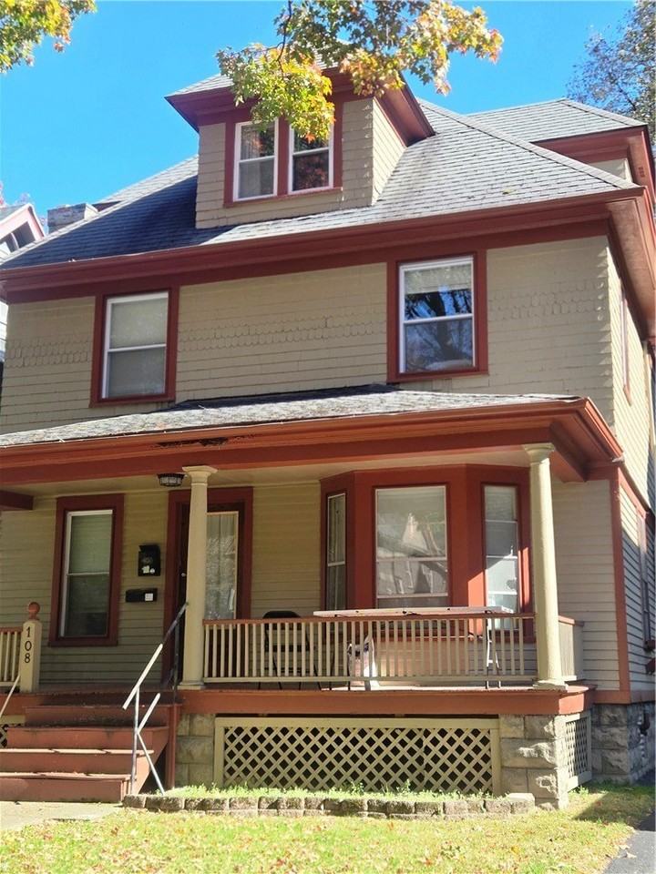 108 Vassar St - Photo 2 of 21