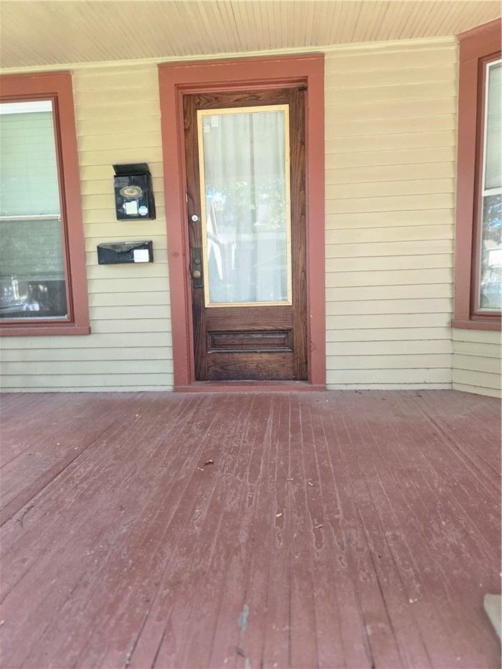 108 Vassar St - Photo 3 of 21