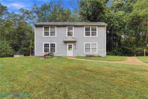 featured image of 6661 Cedar Lake Dr #8