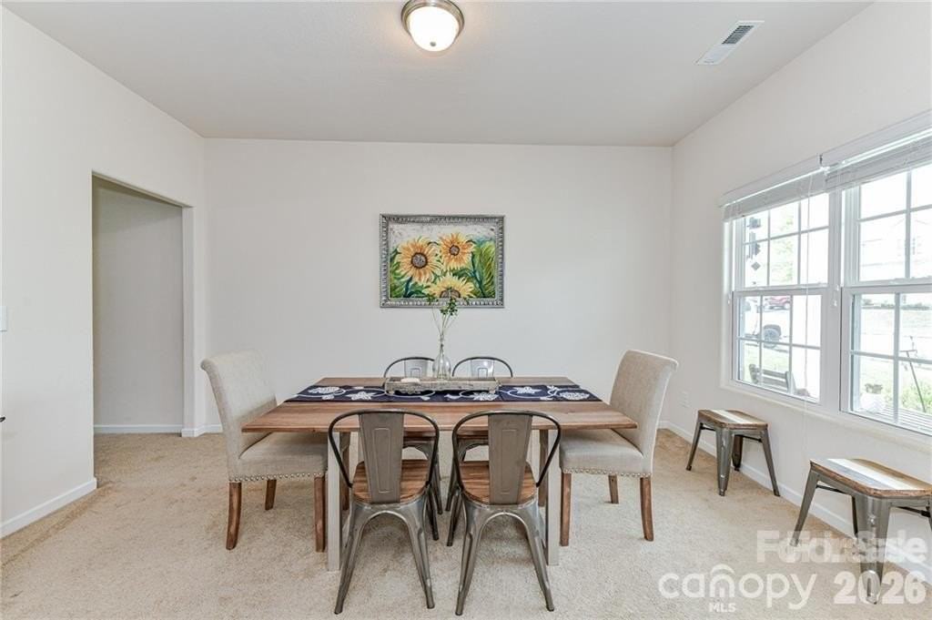6122 Loy Ct - Photo 4 of 20