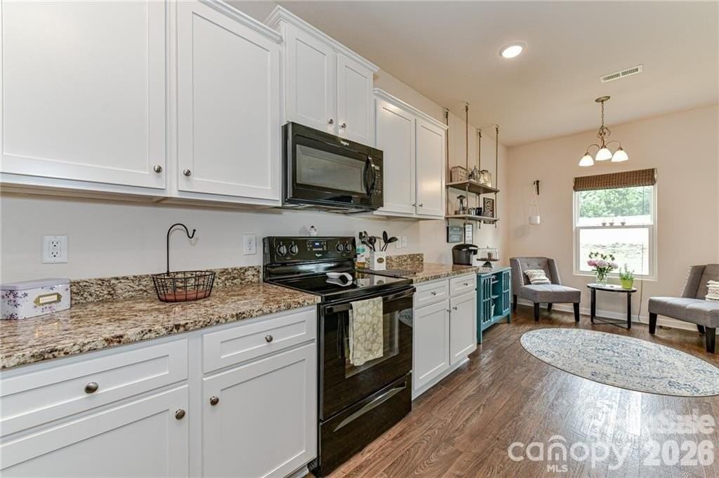 6122 Loy Ct - Photo 5 of 20