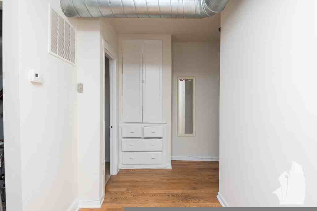 1249 W Henderson St #3325G - Photo 4 of 10