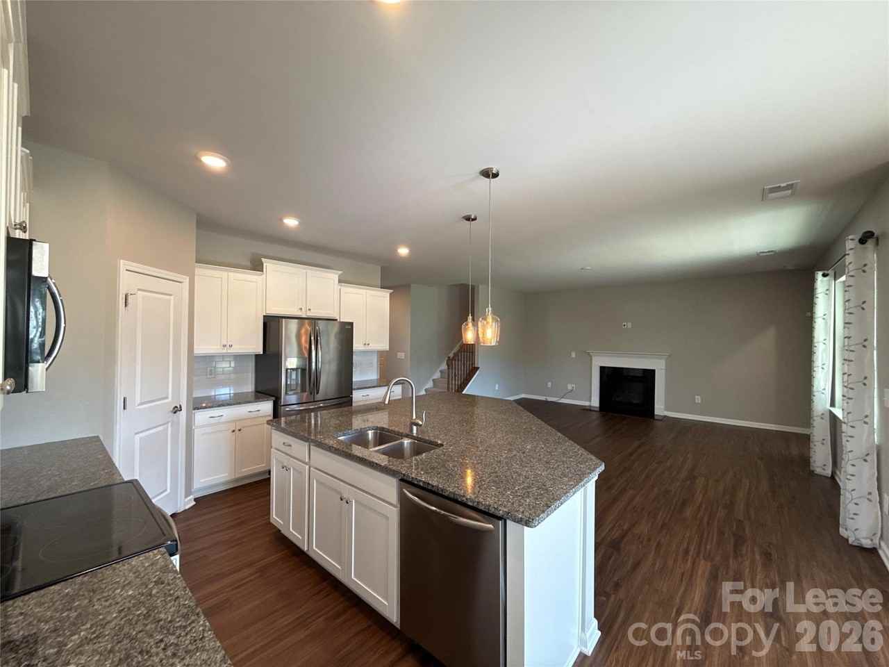 10109 Wesleyan Hall Dr - Photo 7 of 30