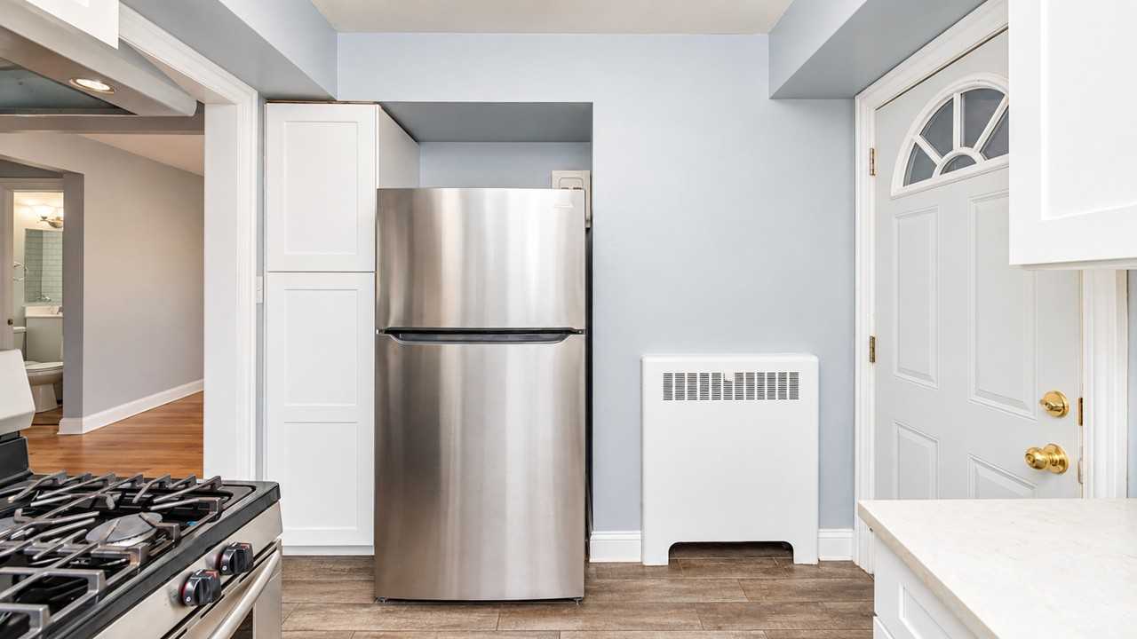227 Custer Ave #1 - Photo 3 of 12