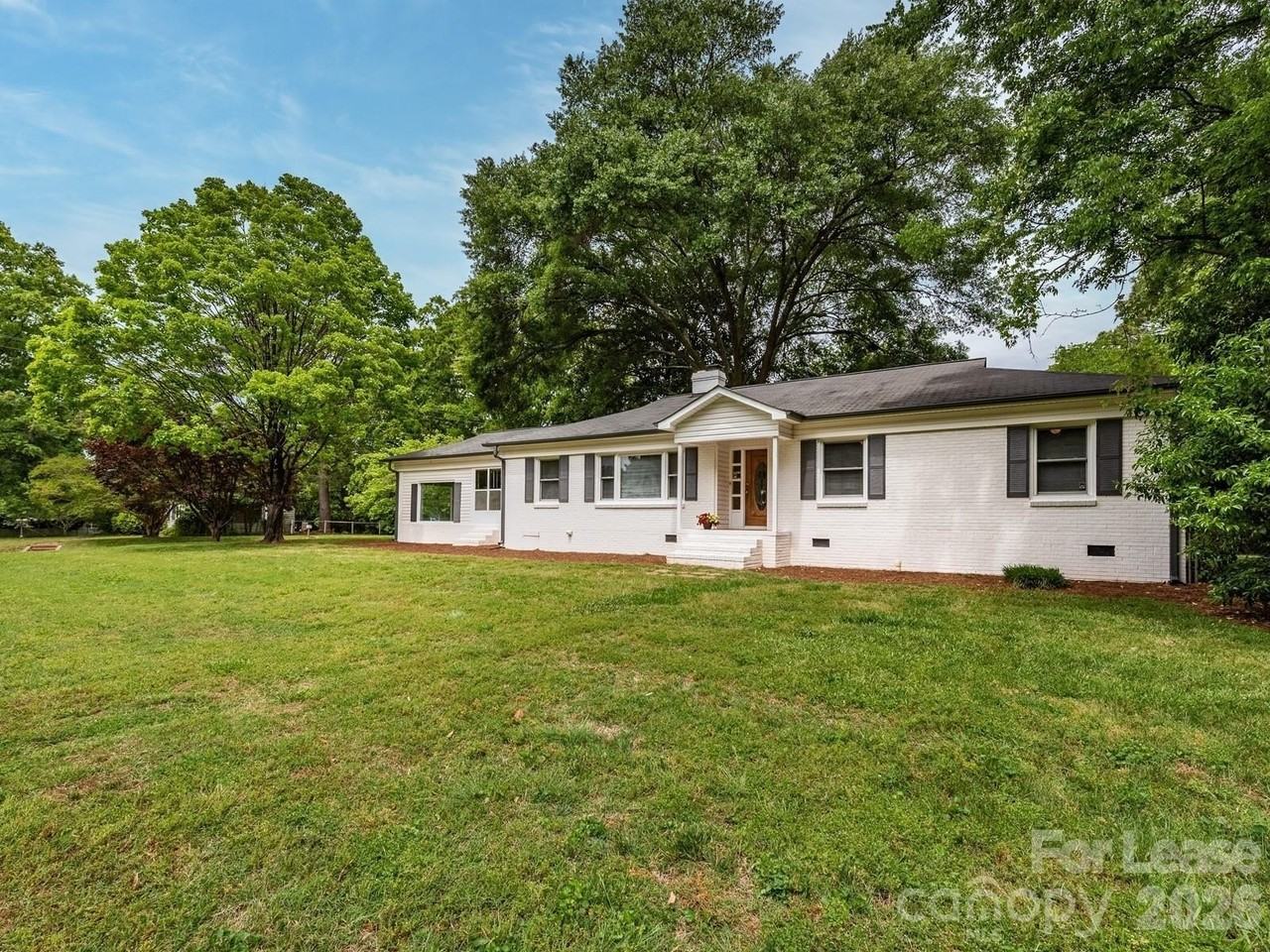 1301 N Sharon Amity Rd - Photo 2 of 25
