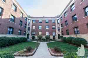 featured image of 813 W Waveland Ave #813N2