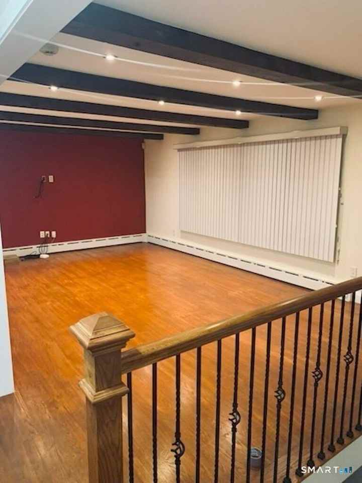 47 Hallock St - Photo 4 of 16