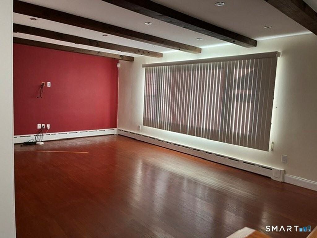 47 Hallock St - Photo 5 of 16