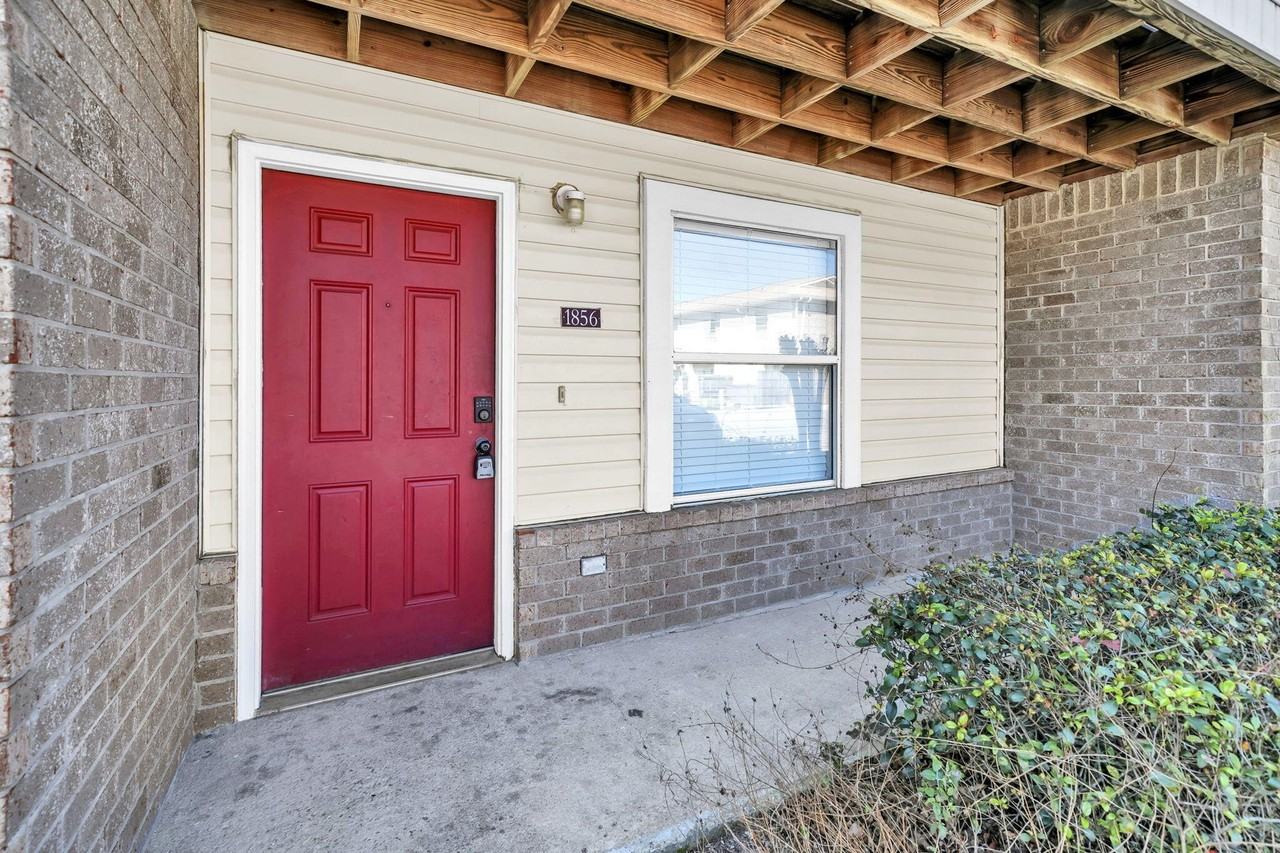 1856 Shay Lin Ct #B8 - Photo 3 of 29