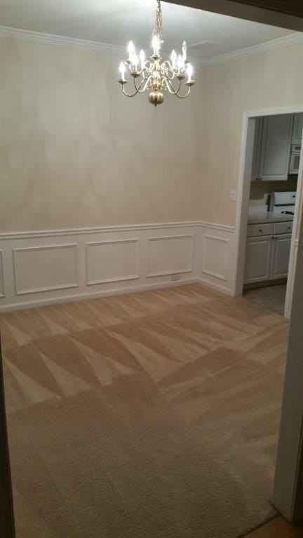 1020 Crabapple Parc Dr - Photo 3 of 7