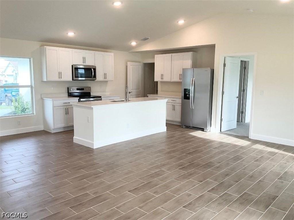 1333 Nw 10th Pl - Photo 5 of 15