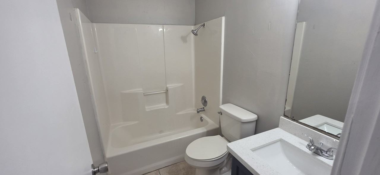 801 N 26th St #01UPGRADED - Photo 6 of 12