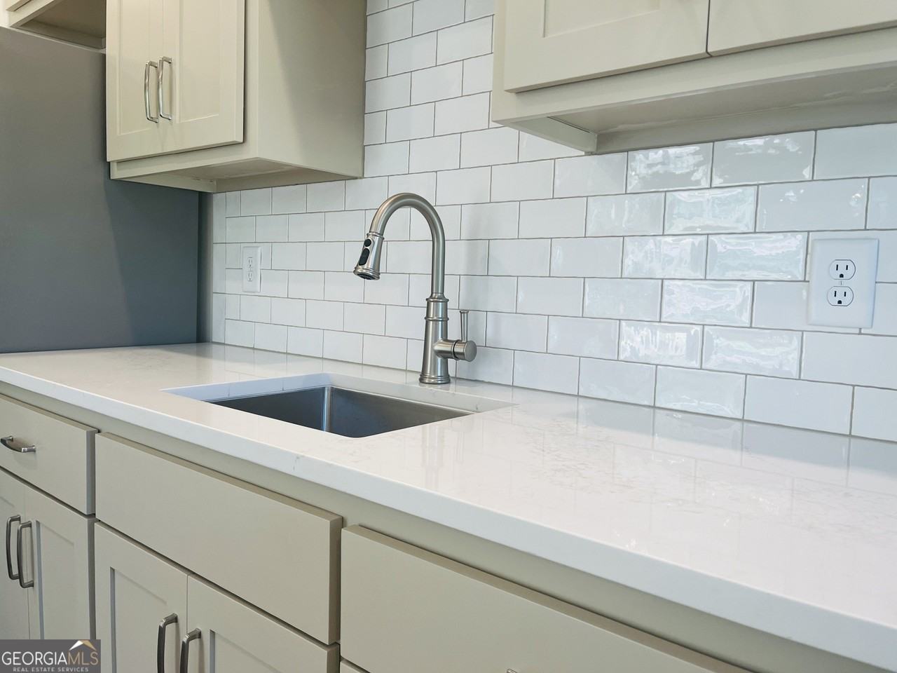 105 Gardenia Ln #105A - Photo 7 of 19