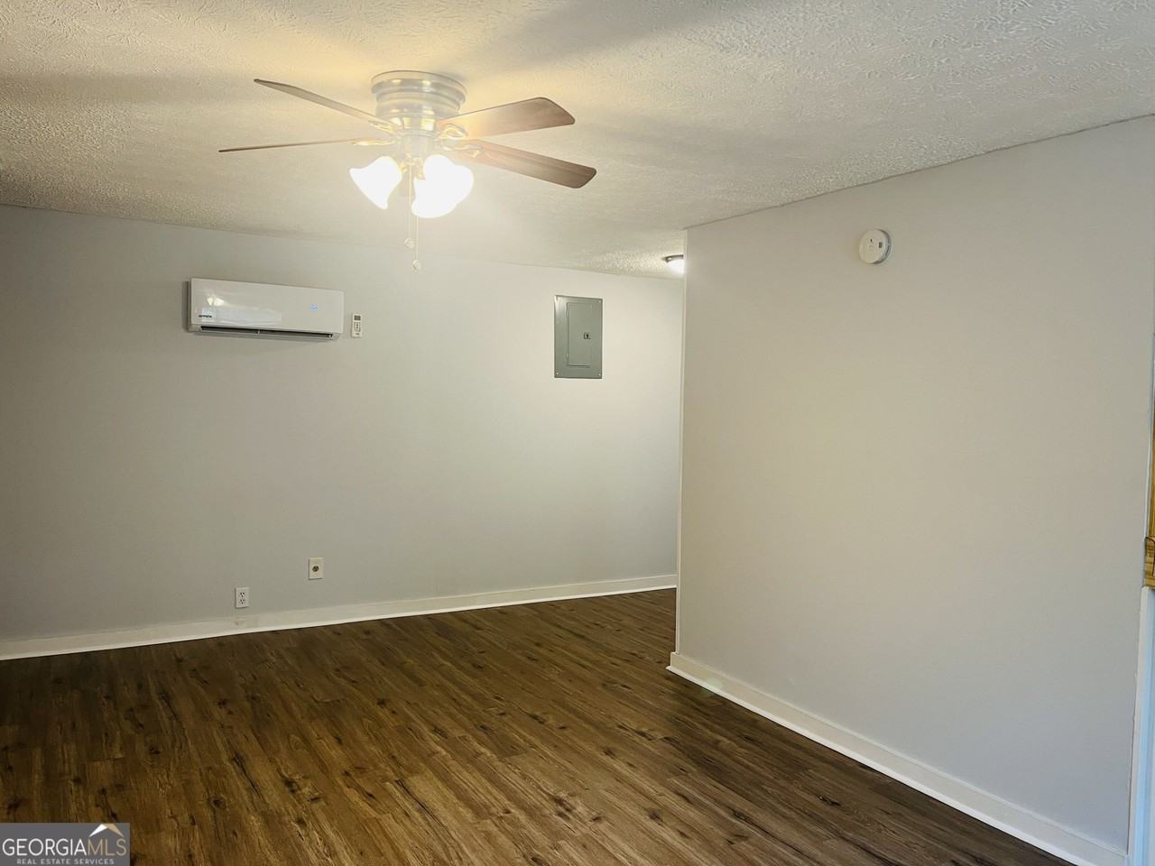 603 W Haralson St #02 - Photo 4 of 16