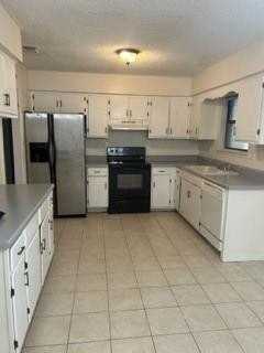 920 Scott Dr - Photo 2 of 11