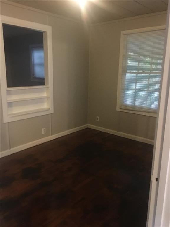 316 Court St - Photo 6 of 7