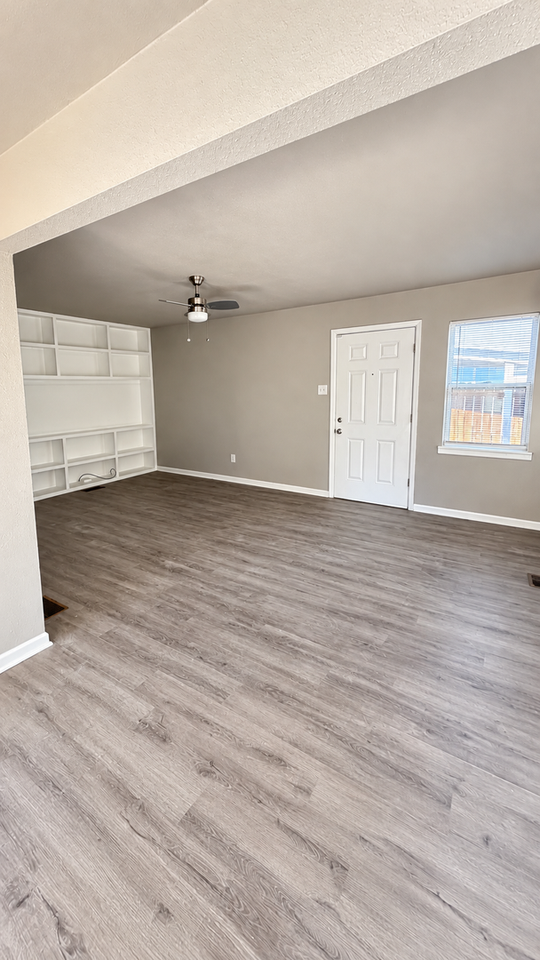 4073 Potomac Ave #B - Photo 4 of 26