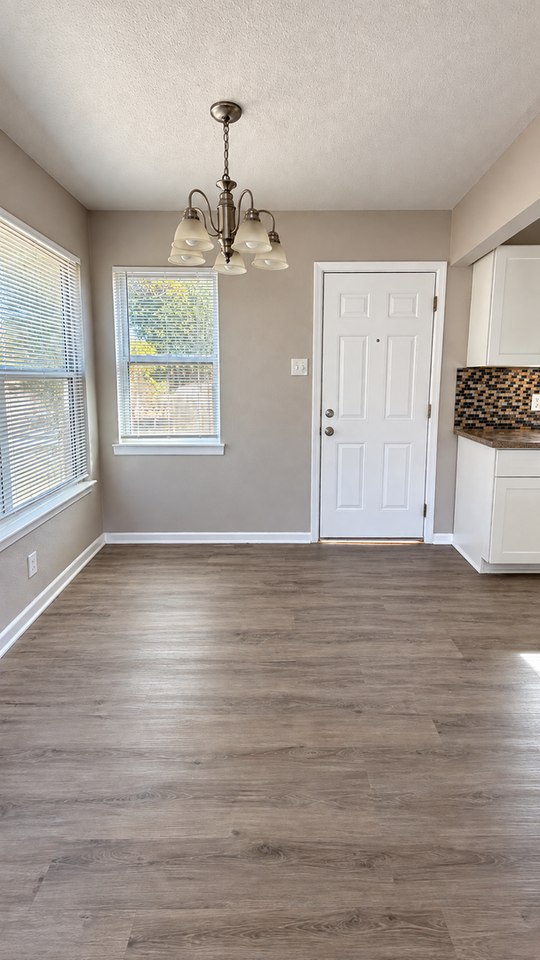 4073 Potomac Ave #B - Photo 5 of 26