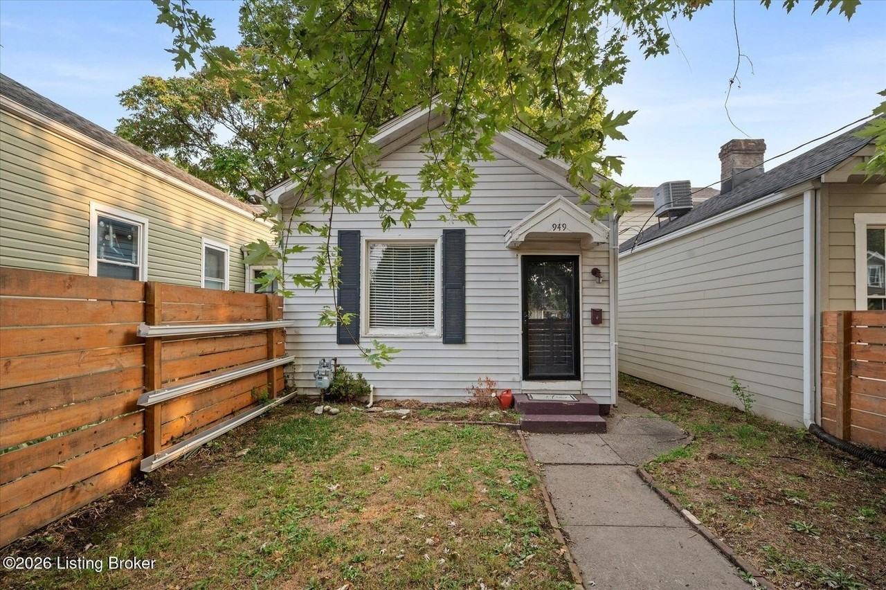 949 Mary St