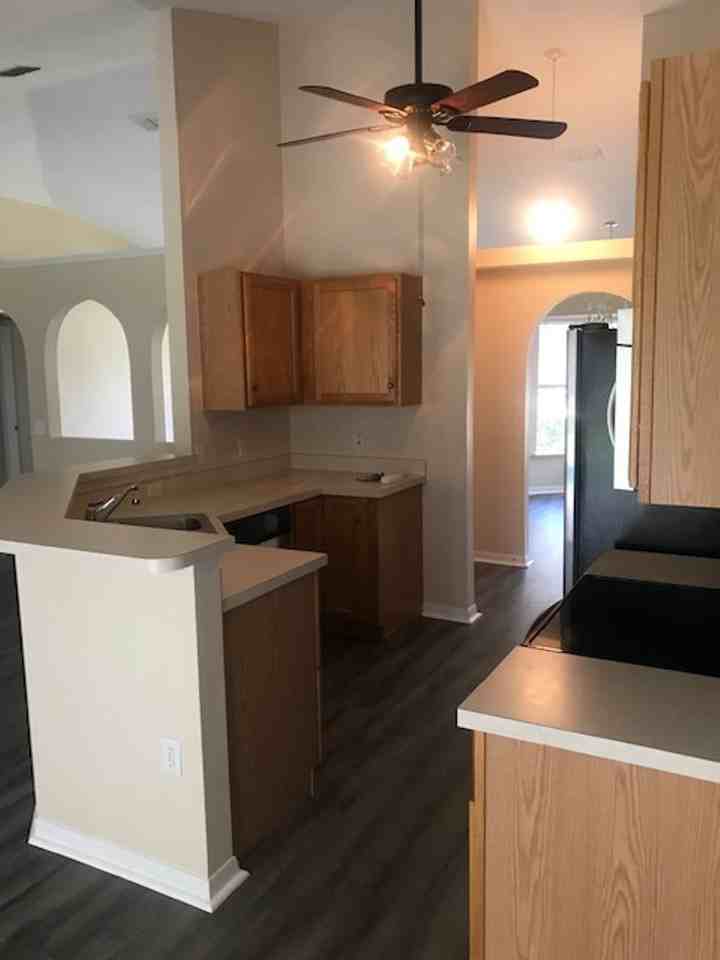 9035 Horizon Dr - Photo 3 of 19