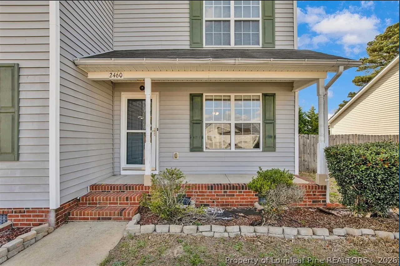 2460 Saltwood Rd - Photo 2 of 22
