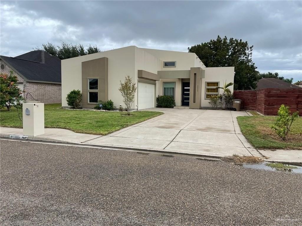 2223 Isiah St - Photo 3 of 38