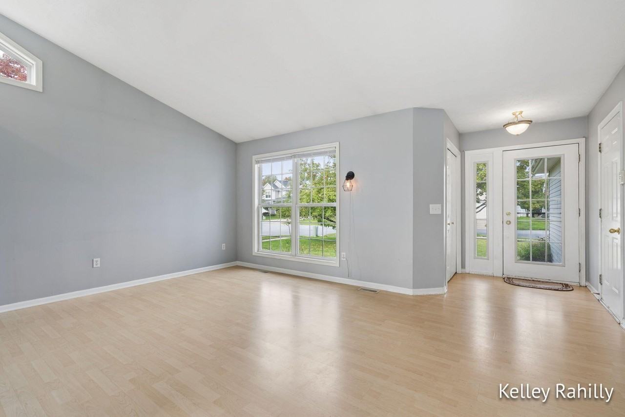 5750 Sugarberry Dr Se - Photo 4 of 27
