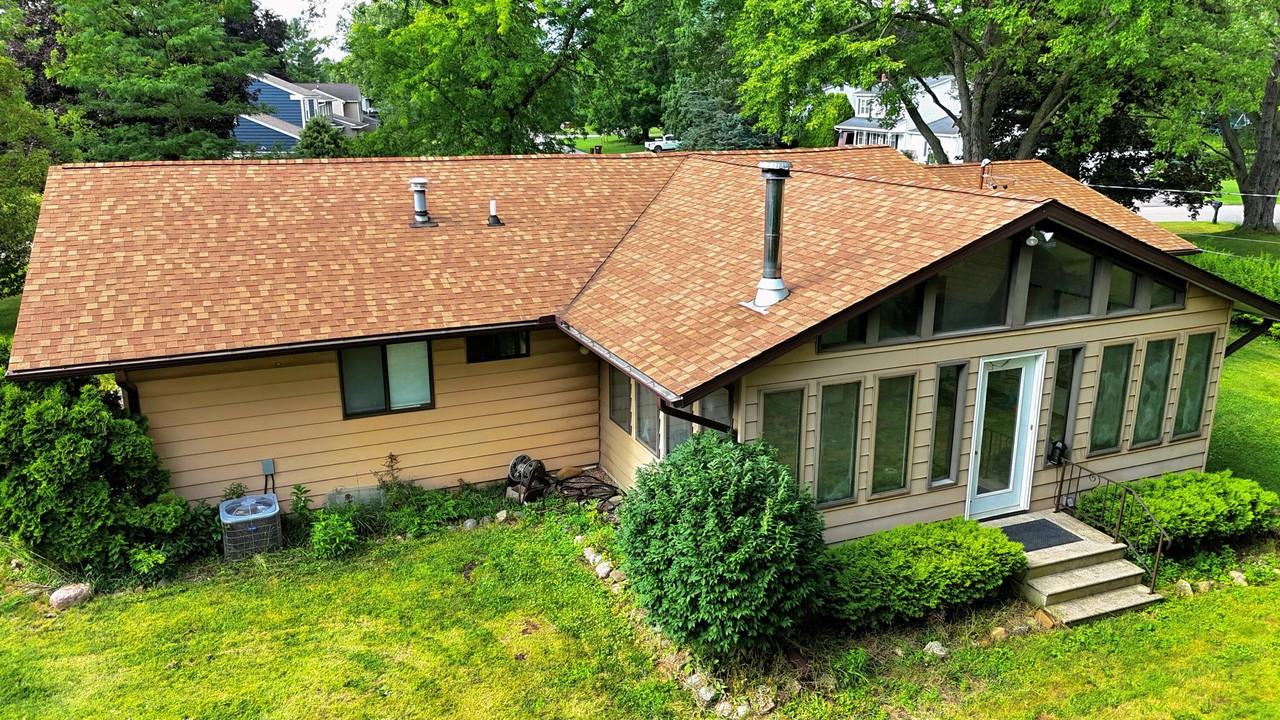 3787 Northmeadow Rd - Photo 3 of 35