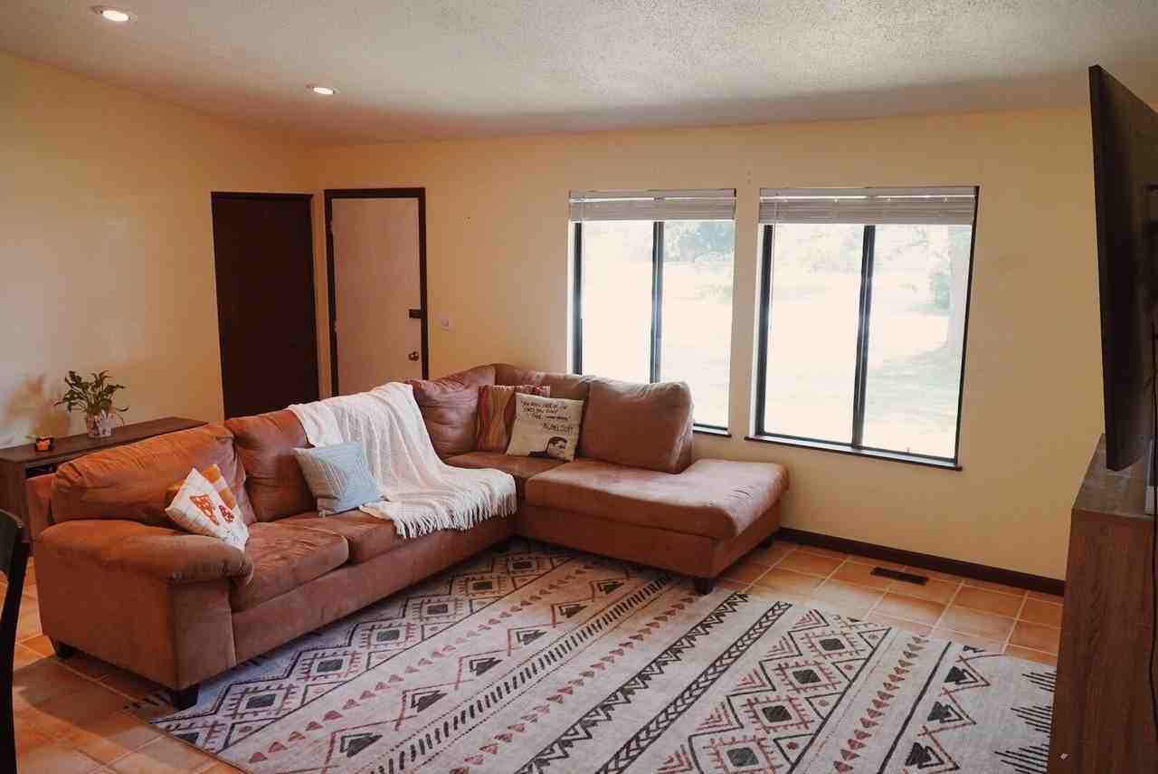 3787 Northmeadow Rd - Photo 4 of 35