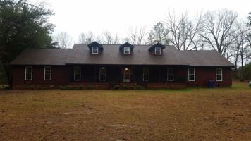 featured image of 3027 Wexford Dr