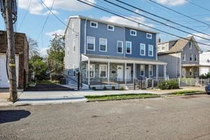 featured image of 170 Seaman St #1