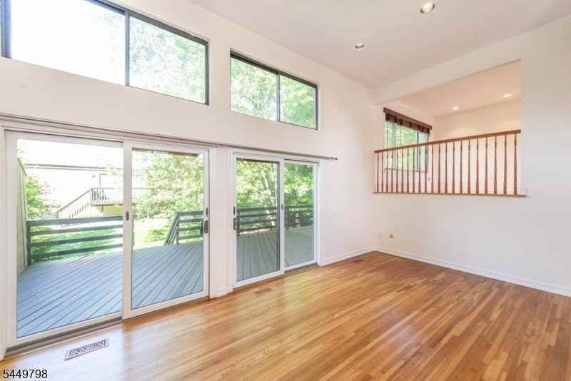 5 Cedar Ln - Photo 4 of 25
