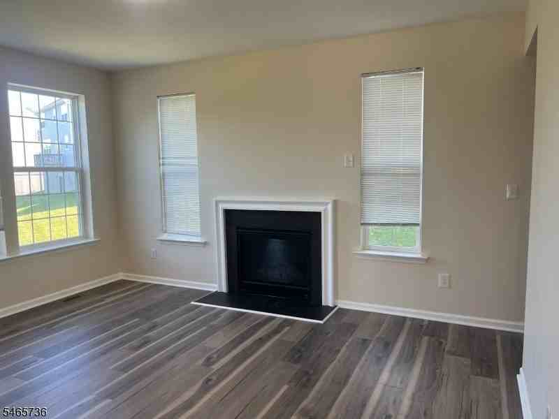 275 Winding Hill Dr - Photo 7 of 23