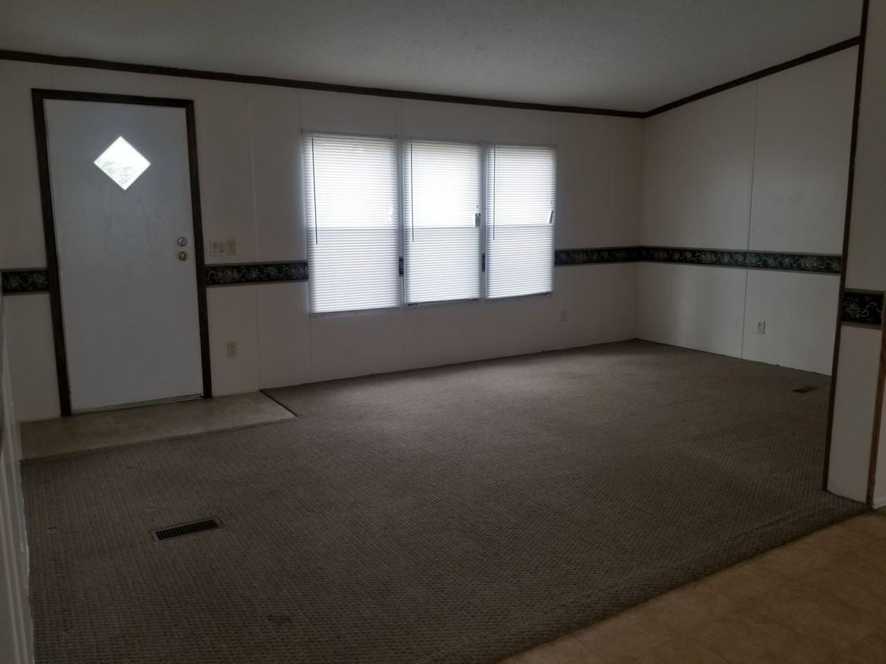 41 Nightingale Ln - Photo 3 of 18