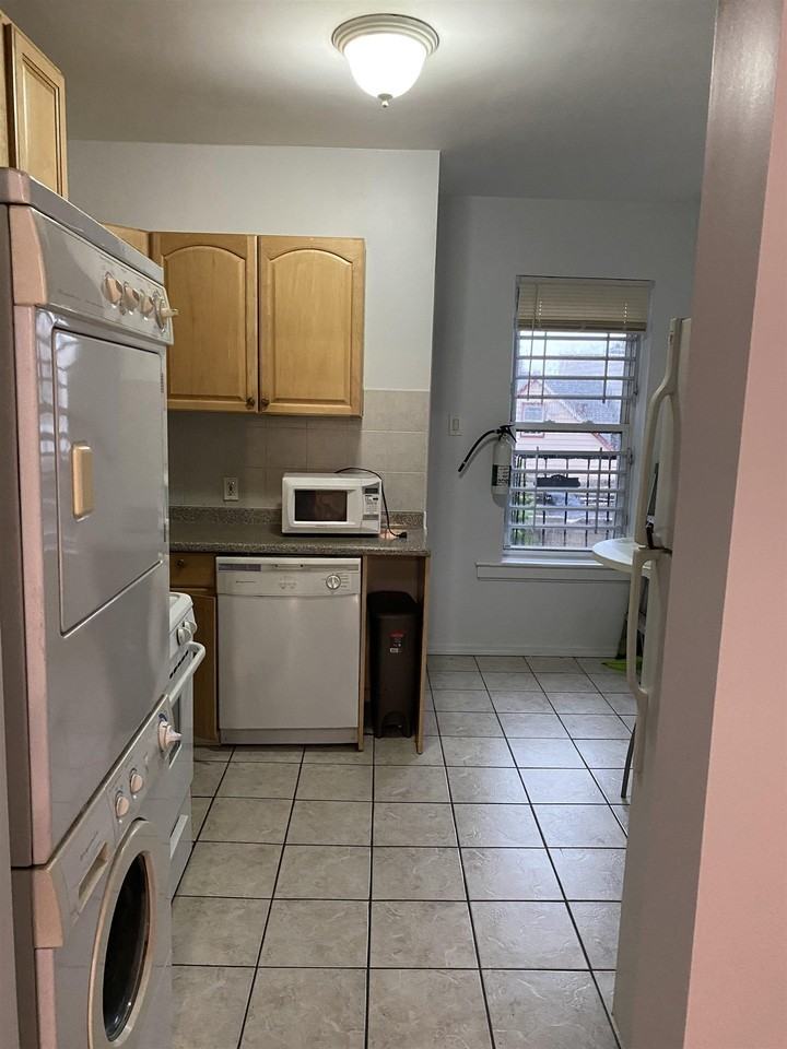 7 Skillman Ave #2R - Photo 7 of 12